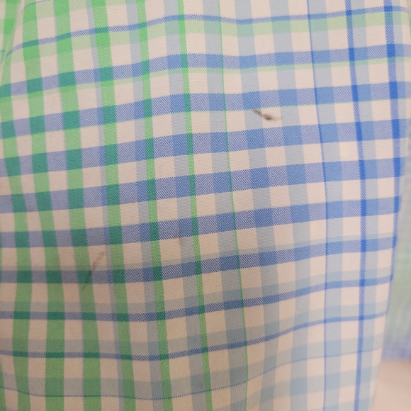 Columbia women's Omni Shade sun protected vented lightweight button down shirt - Picture 9 of 13